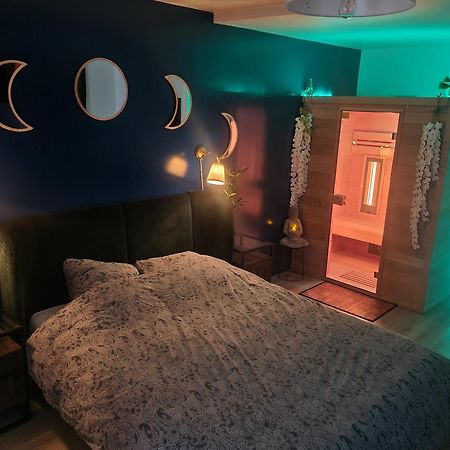 Sauna & Detente - Suite Privee - Tours - Netflix Екстериор снимка